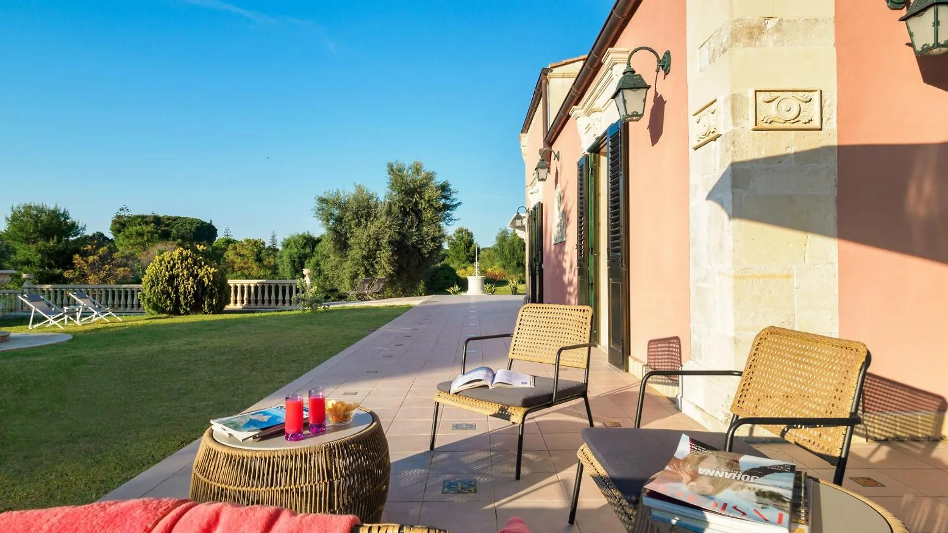 Villa Gira Sole Fontane Bianche 0*,  Italia